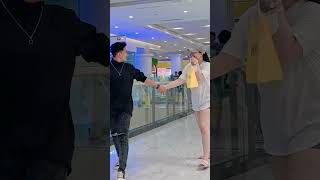 Download lagu PRANK GANDENG TANGAN CEWE CINA CANTIK #viraltiktok #shorts mp3