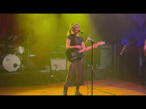 WOLF ALICE - How Can I Make it OK  LIVE    XL Live, Harrisburg, PA  March 27, 2022