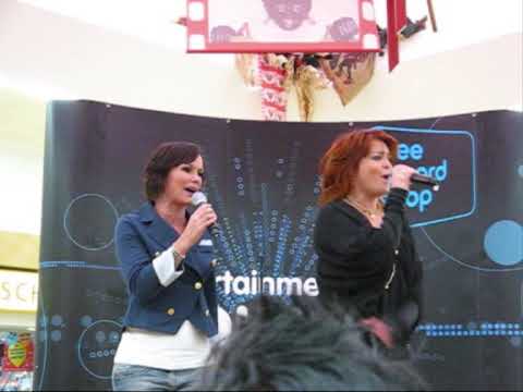 Kim-Lian & Linda Bengtzing - Not that kinda girl