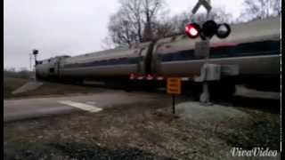 preview picture of video '90-100 mph Amtrak'