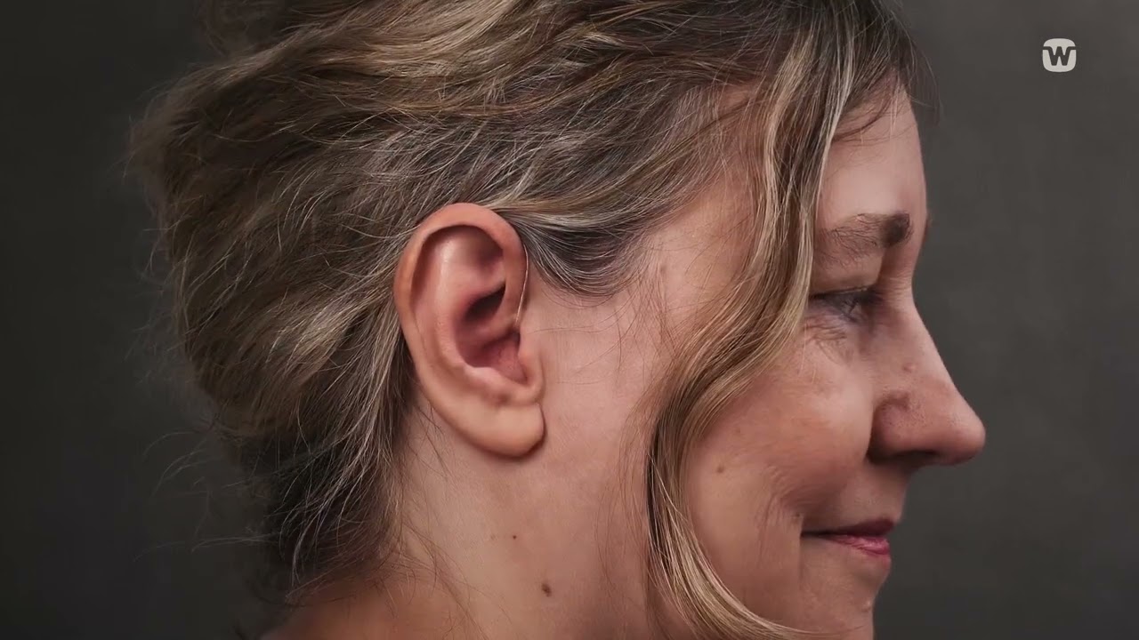 How to insert and remove your Widex Allure RIC| Widex hearing aids