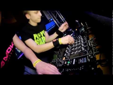Da Tweekaz / Dj Stephanie / Scope Dj / Hardaddictz - Hardstyle Domination Nightrow
