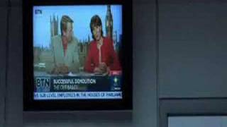 V for Vendetta - Symptom Finger