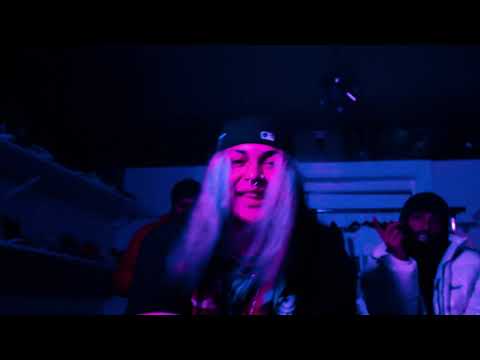 TRAVIS XANTANA - MAX B