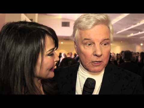 Lizzie Cundy interviews living legend Jess Conrad OBE
