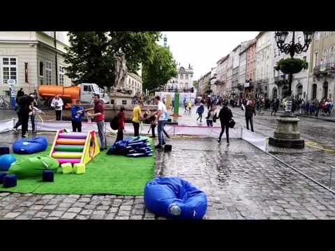 Lviv Ukraine wet Monday tradition 02-05-2016