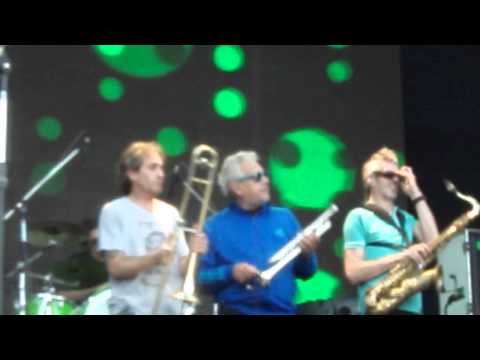 Ford, 100 años. Los Auténticos Decadentes - Cómo me voy a olvidar.