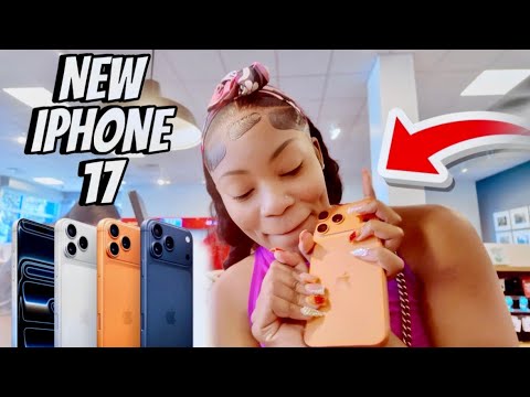 MIKAYLA BROKE HER PHONE SO WE SURPRISED HER WITH THIS... | VLOGMAS DAY 26