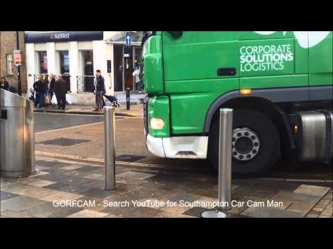 Lidl Lorry Truck get stuck - East Street, Southampton GORFCAM Southampton Car Cam Man dash cam