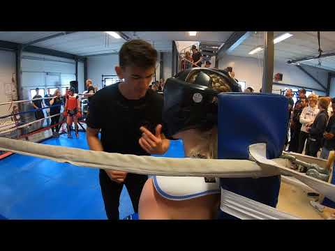 Anna (Oksa Muay Thai) vs Karoline (LCC)