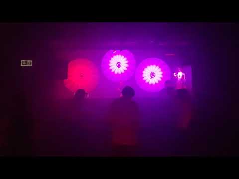 DJ - TECHNO JESUS - legt hier im AVA 's neuen Floor  auf