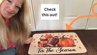 Check out this cute rug set