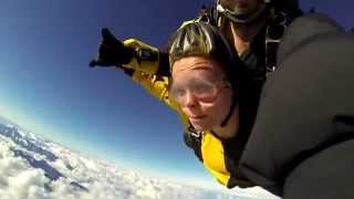 preview picture of video 'Jordan Skydiving over Fox Glacier'