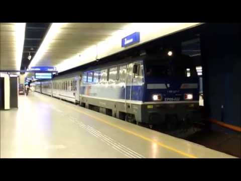 EP09-022 odjeżdża z Warszawa Centralna z pociągiem ekspresowym  "Łużyce" relacji Warszawa - Wrocław