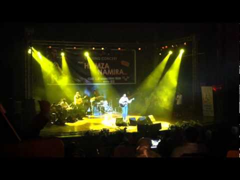 El-Woshosh - Hamza Namira - AUC concert 21/10/2011