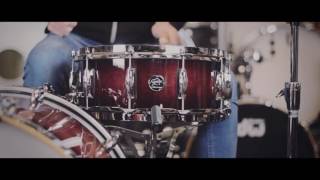 Video thumbnail for Gretsch Renown 14x5.5" Maple Cherry Burst Lacquer Snare Drum by Peter Lewis