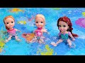 Splash pad ! Elsa & Anna toddlers - surprise - water fun - games