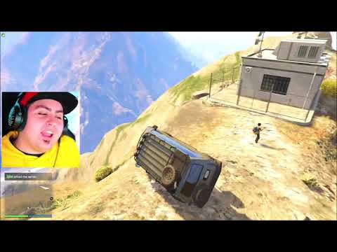 LYON PER SBAGLIO MOSTRA NOME E COGNOME DI ALEX IN LIVE!