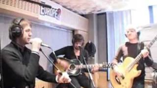 Kasabian - Processed Beats (Acoustic at Europe 2)
