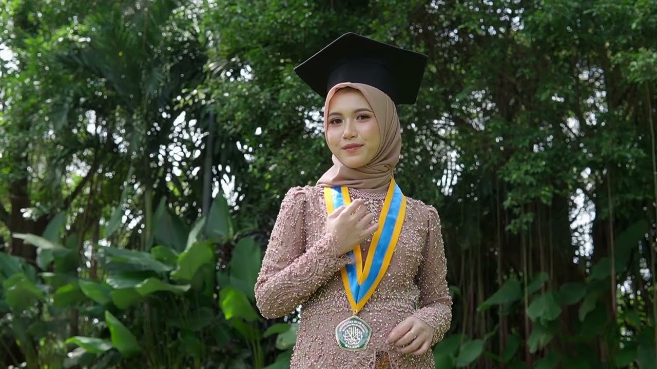 Graduation of Ulfa Nadhiroh, S.E