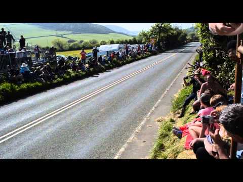 TT 2013 Senior TT Crosby jump