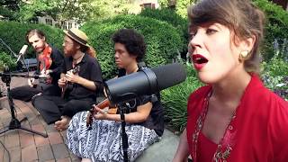 Download lagu Wedang Kacang—Orkes Keroncong Rumput mp3