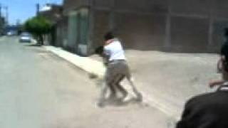 preview picture of video 'pelea en san pancho (fred durst sayavedra)'