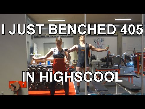 Raw Powerlifters tries equipped for the first time