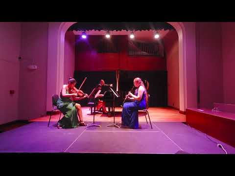 Kalevi Aho - Trio for clarinet, viola and piano (2006)