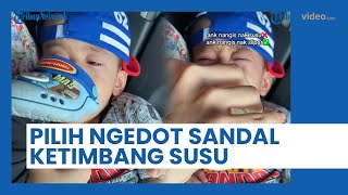 Lebih Pilih Ngedot Sandal Ketimbang Susu, Bayi Ini Bikin Publik Terheran-heran