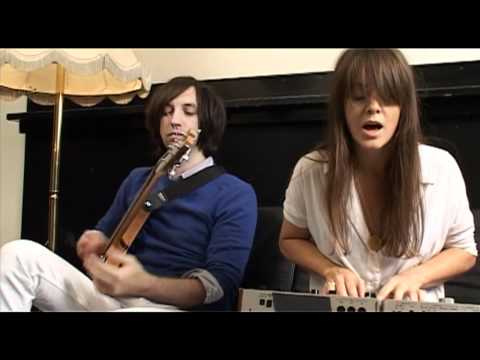 Bedroomdisco TV: The Hundred In The Hands - "Lovesick" acoustic