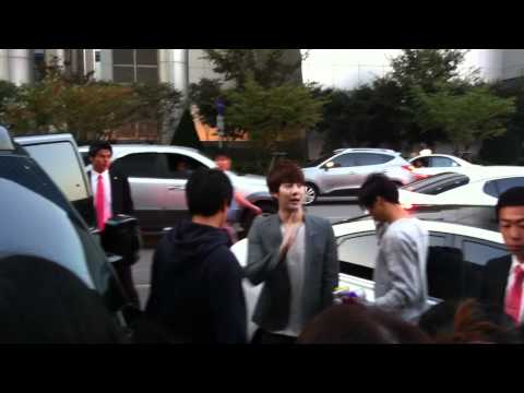 [111006] HyungJun @ M!net Wide (4)