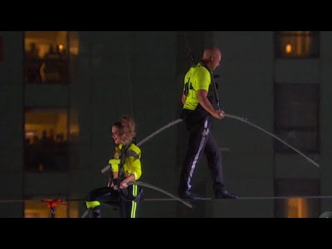 Nik Wallenda Successfully Walks High Wire in New York City