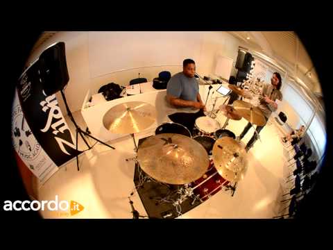 Aaron Spears "Fill & Groove" (Drum Lesson)