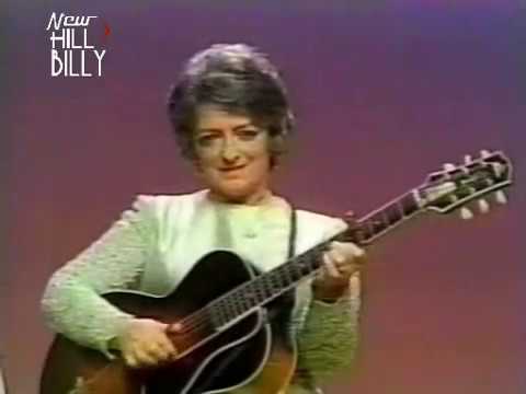 The Carter Family - Wildwood Flower + Lyrics