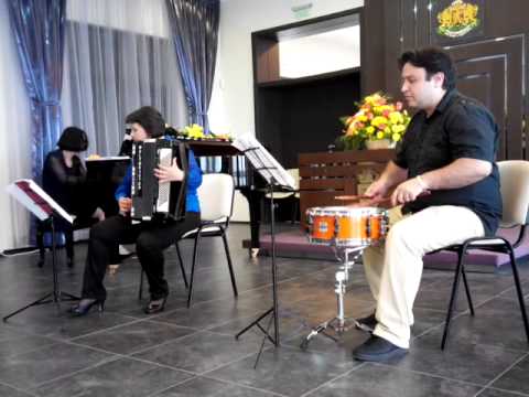 "Лудо Младо" - Добри Палиев