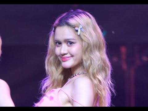 UP TO YOU [OOM Fancam] - Queencard @ Thailand Game Show 2023 | 231022