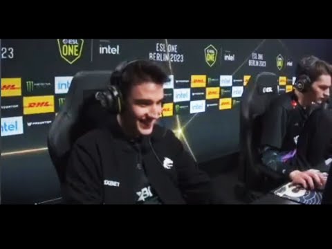 Collapse's funny reaction to Medusa one-shot