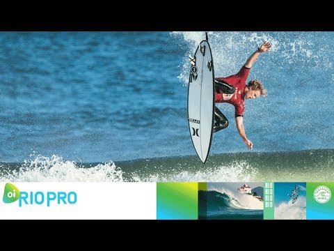 John John Florence Puts On an Air Show in Round Three - Oi Rio Pro 2018