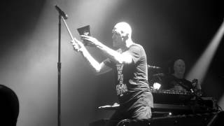 Midnight Oil ' Now or Never Land ' Paris Olympia 06072017