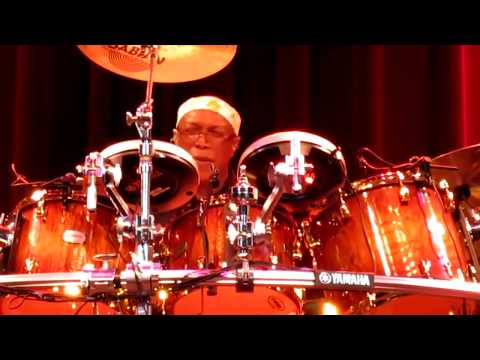 Billy Cobham Drum Solo Into Spectrum, from the "Spectrum 40" Tour, Front Row Center HD, Great Audio