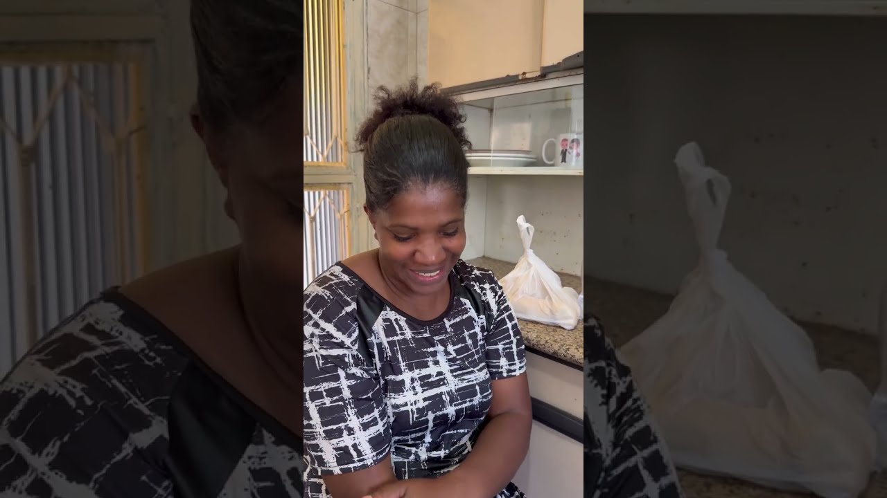 Milionário dá carro de luxo para mãe salvar seus 4 filhos da fome 😭 Ela nos fez chorar