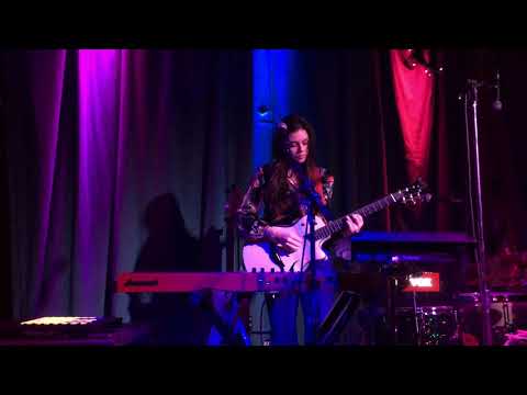 Elise Trouw - Radiohead Meets The Police Loop