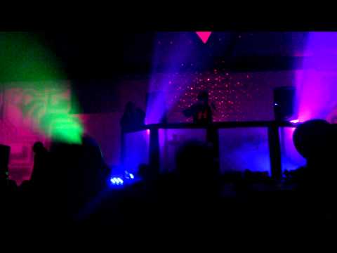 B-Complex at Digital Love 2011 by The Rizo Pt. 3