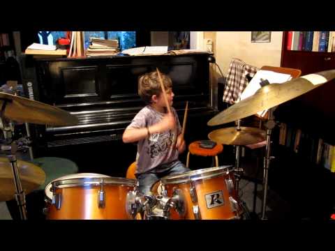 PEPIJN DRUMSOLO 1 BOMHOF 2 11 11 002.MOV