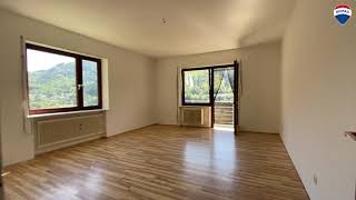 Download the video "Helle 2-Zimmer-Wohnung mit tollem Ausblick in Übelbach"