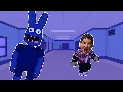 THERE'S A CRAZY RABBIT WANDERING AROUND THE SCHOOL AT NIGHT!!! (ROBLOX - MO'S ACADEMY)