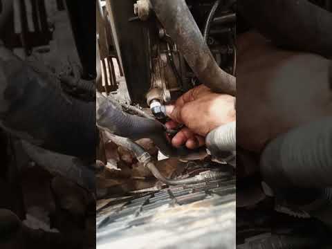 "Crank sensor location Toyota Hilux diesel,Thanks for watching@Cartips-o7 #Sub #subscribemychanel