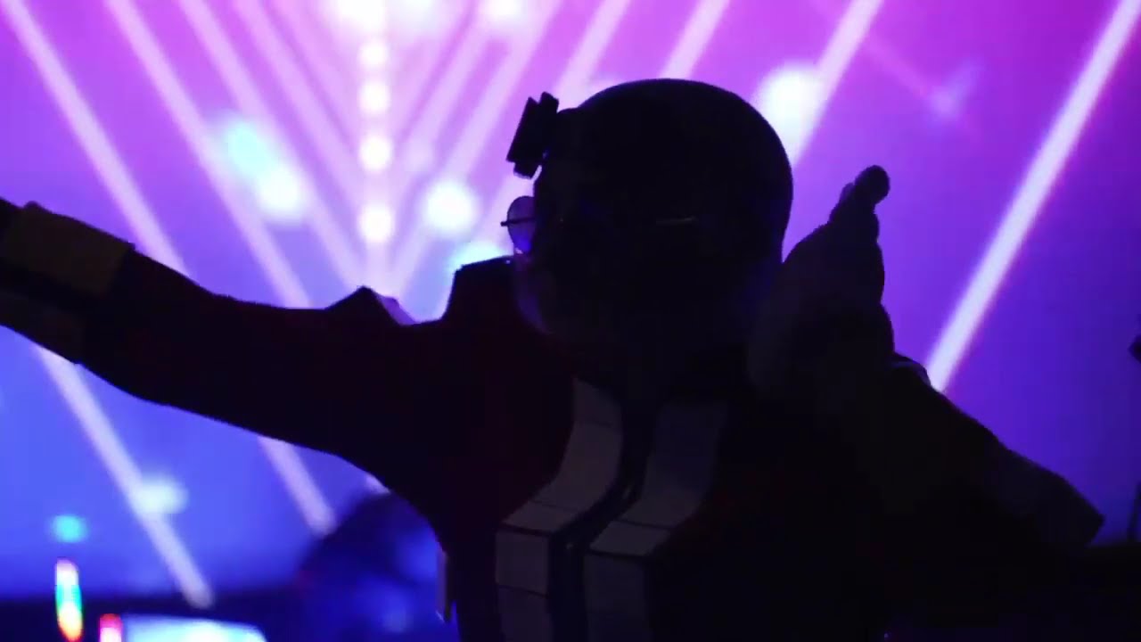 Promotional video thumbnail 1 for DJ Snake Eyes