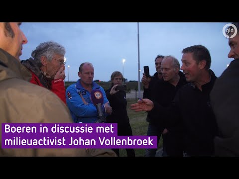 Boeren in discussie met milieuactivist Johan Vollenbroek
